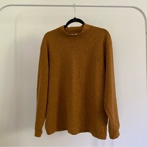Unisex Uniqlo Sweater